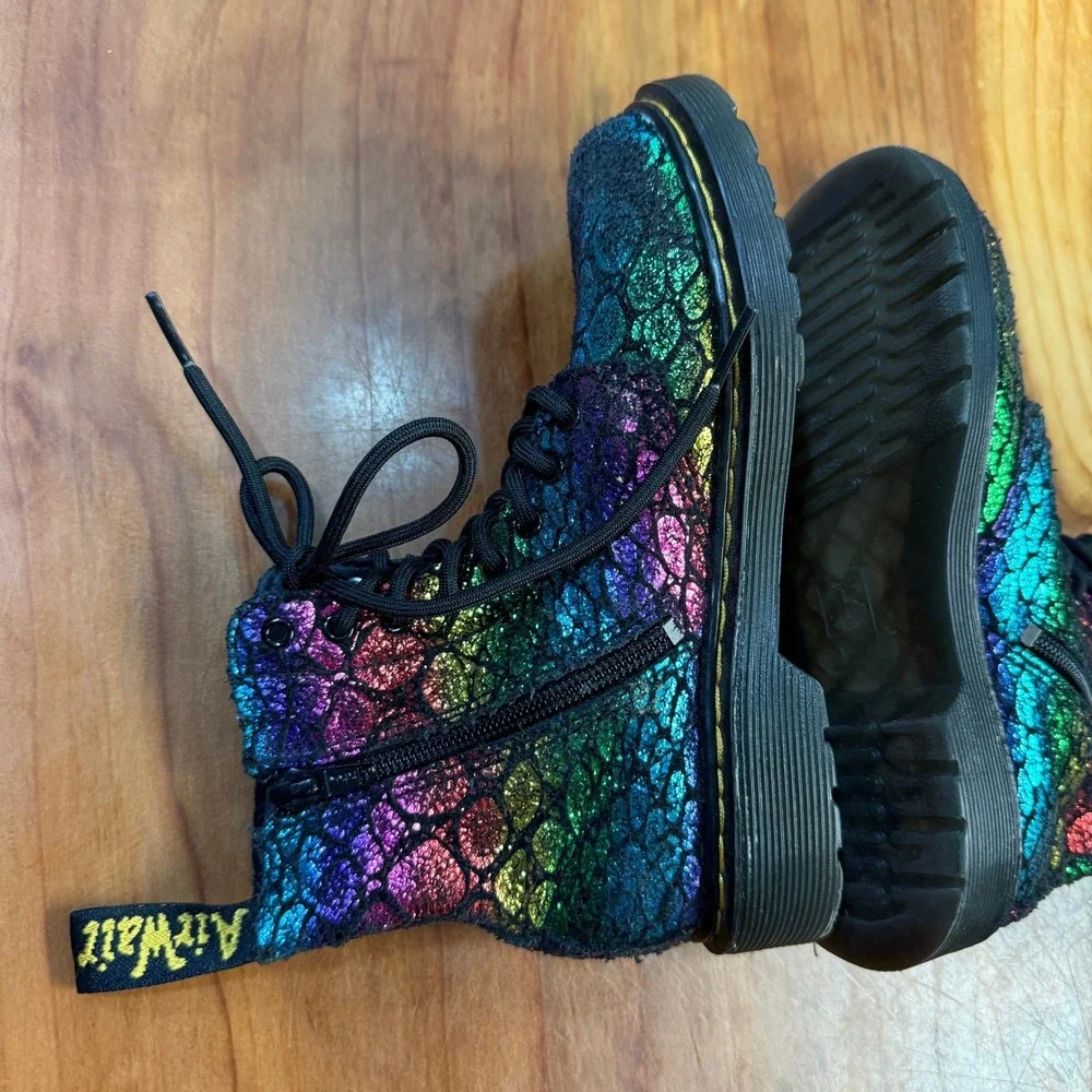 Dr. Martens Boots US 1 M UK 13 EU 32 1460 Pascal J Girl Sparkle Snake Metallic
